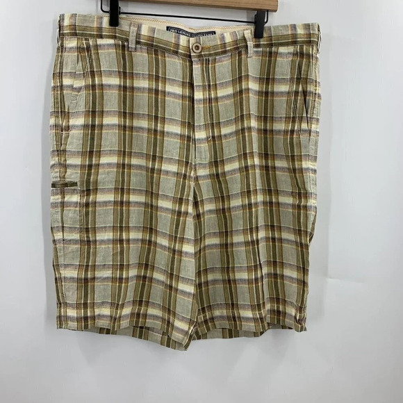 Tommy Bahama Men's‎ Relax 100% Linen Plaid Khaki 5 Pocket Knee Shorts Size 38 - Picture 1 of 15